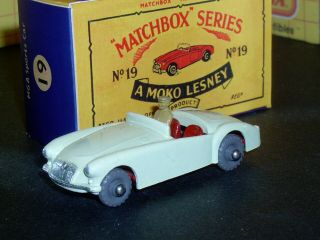 Matchbox Moko Lesney Mga Sports Car 19 B3 Off - Wht Silv Gpw Sc4 Nm Crafted Box