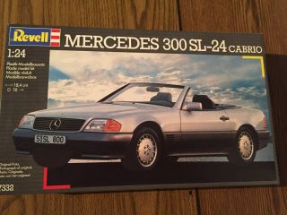1990 Merecedes 300 Sl - 24 Cabrio 1:24th Scale Model By Revell