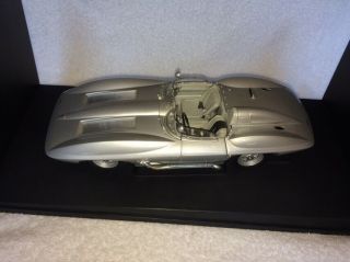 Auto Art 1959 Corvette Stingray.  Gm Design 1/18 Diecast Concept Car