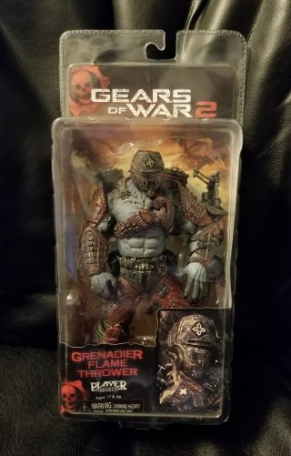 [rare] Gears Of War 2 " Grenadier Flame Thrower " Action Figure /