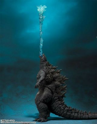 Sh Monsterarts Godzilla: King Of The Monsters 2019 Action Figure In Hand