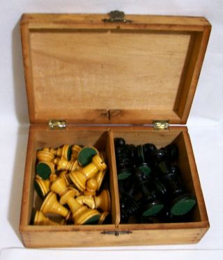 Vintage Wooden Chess Set Carved And Turned Complete Set W/ Wooden Box
