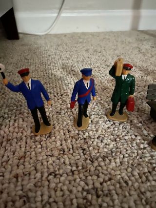 5 Lgb G Scale Figures And Bench