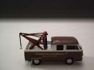 1/64 Scale 1968 Vw / Volkswagen Type 2 Double Cab Pickup Tow Truck - Greenlight