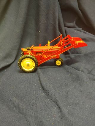 Vintage Tru Scale Tractor w/ front loader/Farm Toy metal 3