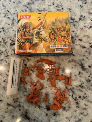 Vintage Airfix American Indians Ho/oo Scale,  30 Of 42 Piece In Set