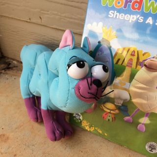 Word World Plush Magnetic Stuffed Toy PIG CAT Pull Apart Build Words & 2 DVD ' s 2