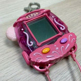 Littlest Pet Shop Pink Cat Digital Virtual Pocket Game Keychain Hasbro 2005