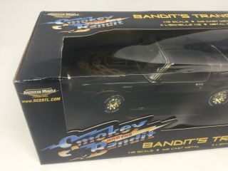 Smokey and the Bandit Burt ' s T/A 1977 Pontiac Trans Am American Muscle Ertl 1:18 2