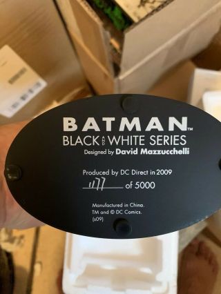 Batman Black & White Statue By Dave Mazzucchelli 1st Edition