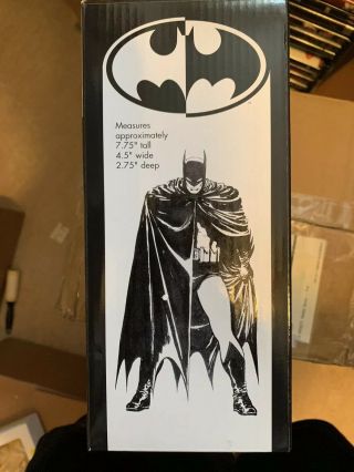 Batman Black & White Statue by Dave Mazzucchelli 1st Edition 3