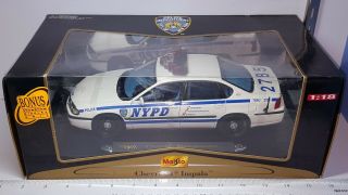 1/18 Maisto Nypd 2000 Chevrolet Impala Police Car