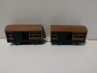 Tomy Thomas And Friends Trackmaster Brown Livestock/horse Wagon W/ Sliding Doors