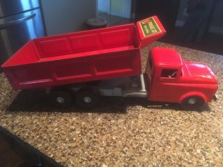 wyandotte 2 way hydraulic lift dump truck toy 3
