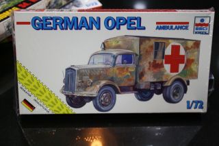 1/72 Esci German Opel Blitz Ambulance Truck Wwii Detail Model Vintage
