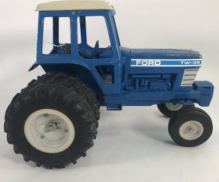 Ford Tw - 35 Farm Tractor Large 1/12 Scale Blue Vintage Dual Wheel Cab