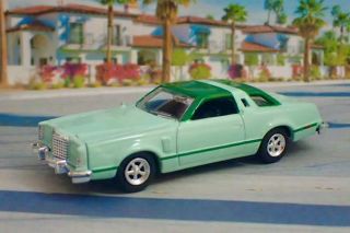 7th Gen 1977 - 1979 Ford Thunderbird V - 8 Coupe 1/64 Scale Limited Edition P