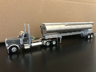 1/64 Dcp By First Gear 389 Pride In Class With Walinga Feed Trailer