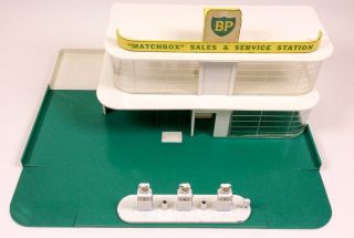 Matchbox BP Sales & Service Station Vintage Toy with Gas Pumps 2