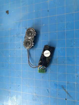 Loksound V3.  5 Decoder W/8 - Pin Plug
