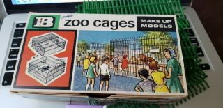 Vintage Britains Zoo Cages Boxed Set Complete
