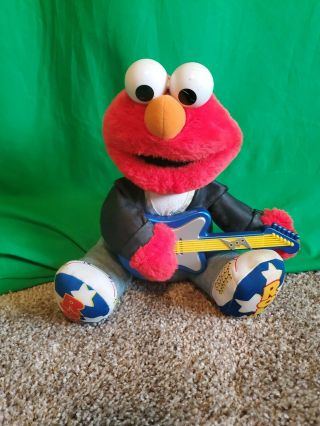 Rock N Roll Elmo W/ Guitar Plays Music Sings And Shakes 1998 Tyco &