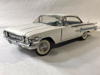 Franklin 1960 Chevrolet Impala White Die - Cast Car 1:24 Scale