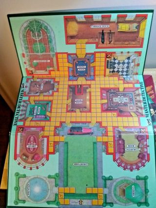 Vintage 1988 Parker Brothers Clue Master Detective Game - Near Complete
