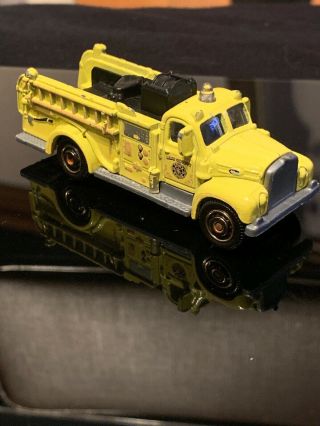 Matchbox 1963 Mack B Model Fire Engine Truck Yellow
