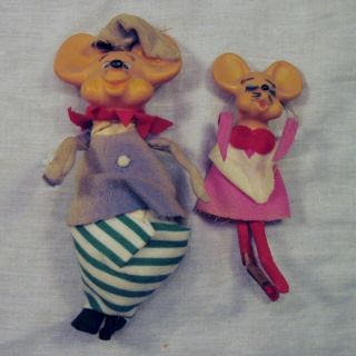 2 Vintage Plastic Mice Topo Gigio Poseable Mouse 6.  5 " 5 " 1960s Made In Japan