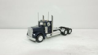 Dcp Custom Dark Blue Resin Freightliner Xl Classic Daycab Tractor 1/64