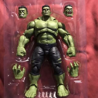 Bandai S.  H.  Figuarts Hulk From Avengers: Infinity War - Authentic