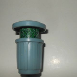 VTG Fisher Price Oscar Grouch Little People Sesame Street Trash Can Goes Up Down 2