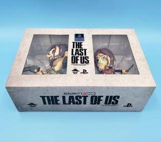 The Last of Us Joel and Ellie Vinyl Figure Set Bloody Splatter Variant Official 2