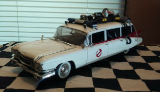 Ertl 1/18 Scale Diecast 1959 Cadillac Ecto - 1 Ghostbusters