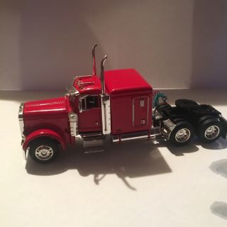 Dcp 1/64 Red Flattop Peterbilt 379 Semi Truck It Also Comes With A 36in Sleeper