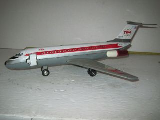 1970s Vtg Twa Dc - 9 Airliner Tin Battery - Operated Airplane Modern Toys Tn Japan