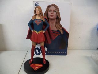 Dc Collectibles - Supergirl Statue - Gentle Giant - 1/6th