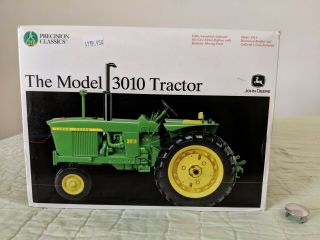 Ertl Precision Classics John Deere The Model 3010 Tractor (1:16)