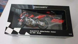 Minichamps 1/12 2001 Honda Rc211v Mick Doohan Montegi Test 122017999