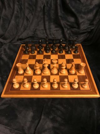 Vintage Drueke Complete Chess Set Chessboard & Case 3.  75” King 3