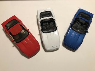 Maisto 1:18 Diecast Three Chevy Corvette C4 Red White And Blue No Box