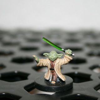 Yoda 26 (26/60),  Republic 55 Star Wars Miniature.  Very Rare,  No Card