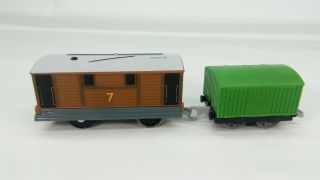 Thomas & Friends Trackmaster motorized train engine Toby trolley tram 7 w/ car 3