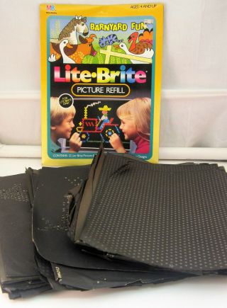 VINTAGE LITE BRITE LIGHT BRIGHT WITH PEGS HASBRO TOY GAME 2
