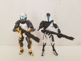 Hasbro 2005/08 Two Star Wars Clone Troopers 4 " Action Figures W/weapons