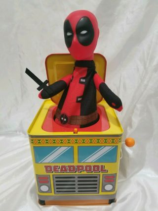 Deadpool Marvel Jack - In - The - Box Limited Edition Plays Pop Goes The Weasel Sdcc