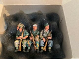 WS054 Three Seated Rifleman RETIRED by King & Country 2
