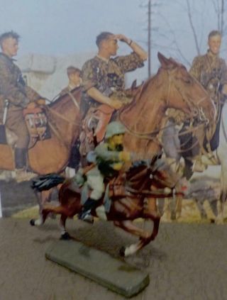 Scarce - Horse - 1 Hoof On Ground - Rider W/mov Arm,  Rifle - Elastolin - Lineol - Hausser
