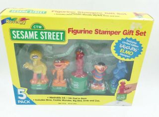 Rose Art 1998 Vintage Sesame Street Figurine Stamper Gift Set Giggling Elmo